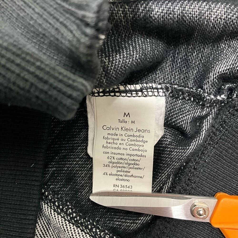 CALVIN KLEIN Performance Jacket - Picture 5 of 5